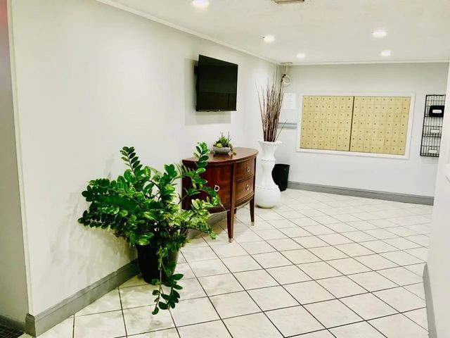 4 of 24 - 4751 Nw 21st Street #116, Lauderhill, FL