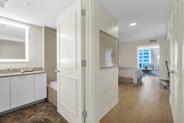 4 of 57 - 505 N Fort Lauderdale Beach Boulevard #1603, Fort Lauderdale, FL