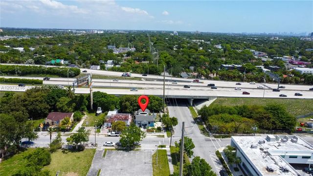 4 of 15 - 301 Nw 37th Street #cu1, Miami, FL