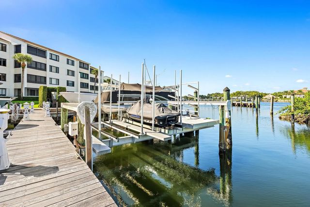 5 of 15 - 0 Oak Harbour  Drive, Juno Beach, FL
