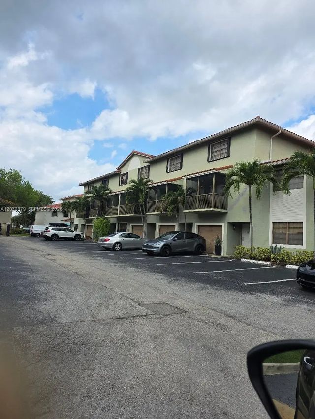 9872 Hammocks Boulevard #105-51, Miami