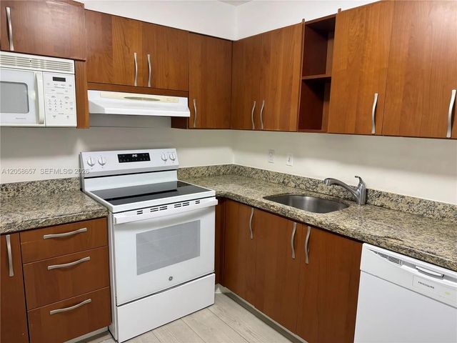 4 of 13 - 400 Kings Point Drive #311, Sunny Isles Beach, FL
