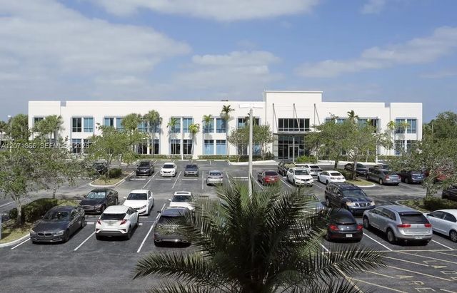 3 of 50 - 2010 Nw 150th Avenue #105, Pembroke Pines, FL