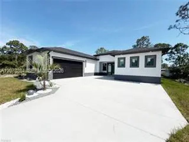 2915 49th Street W, Lehigh Acres