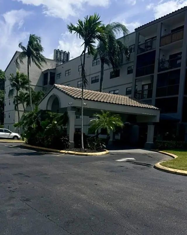 2 of 13 - 701 Nw 19th Street #512, Fort Lauderdale, FL
