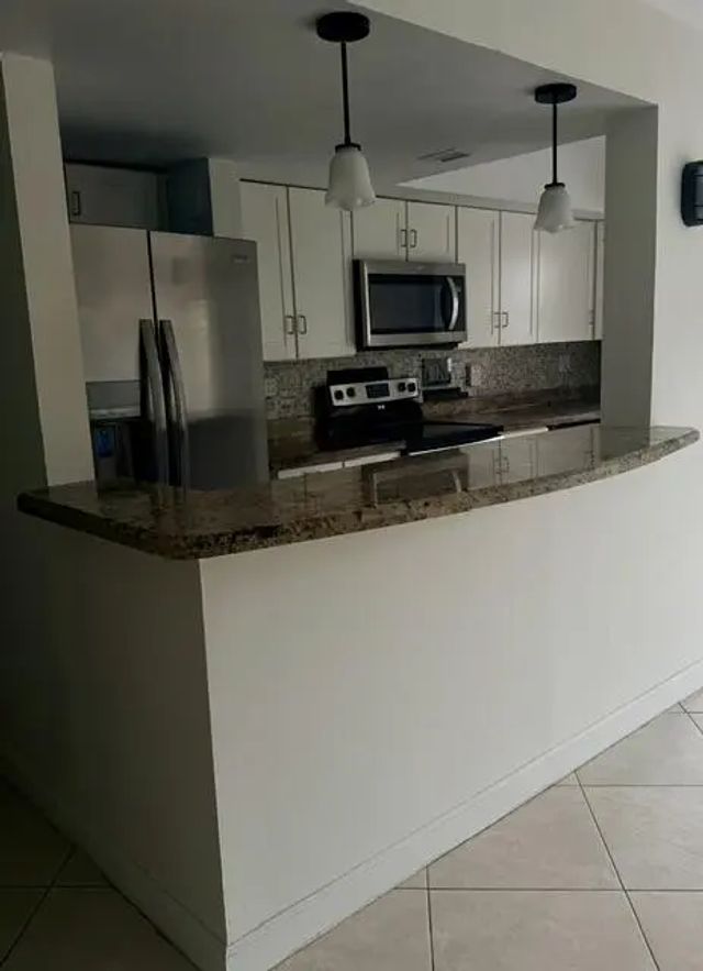 4 of 13 - 701 Nw 19th Street #512, Fort Lauderdale, FL