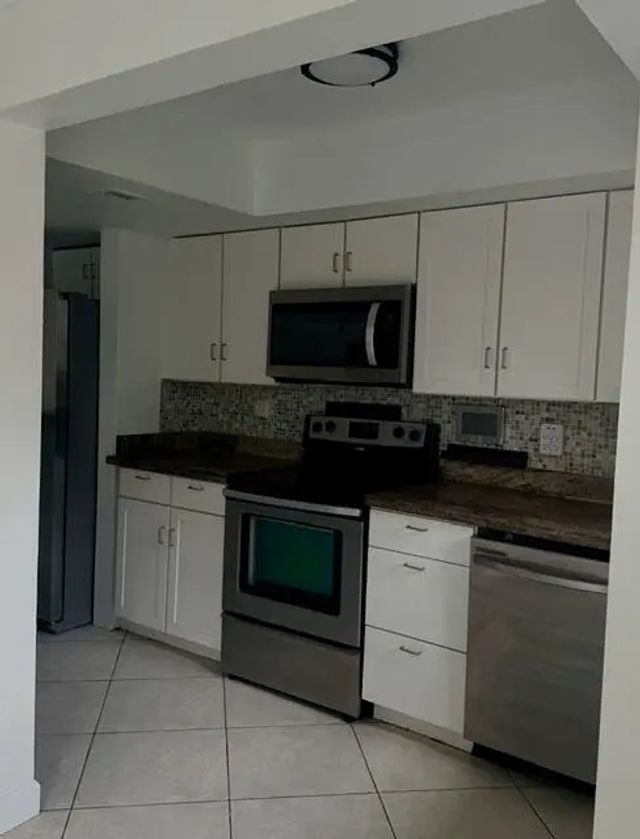 5 of 13 - 701 Nw 19th Street #512, Fort Lauderdale, FL