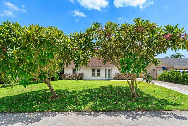 3 of 32 - 7442 Canal Drive, Lake Worth, FL