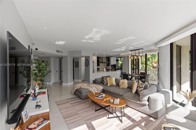 2 of 98 - 1000 W Island Boulevard #202, Aventura, FL