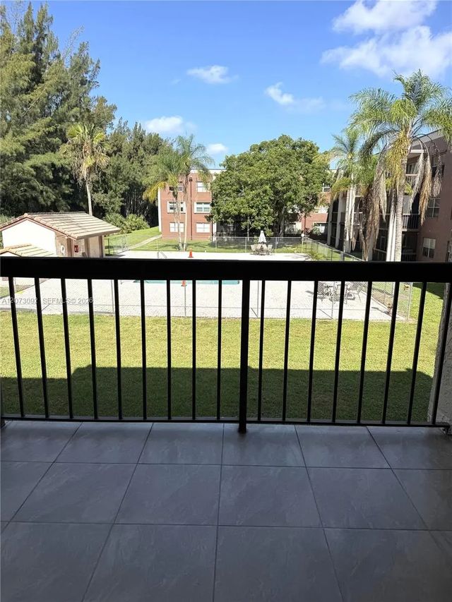 7020 Nova Drive #209d, Davie