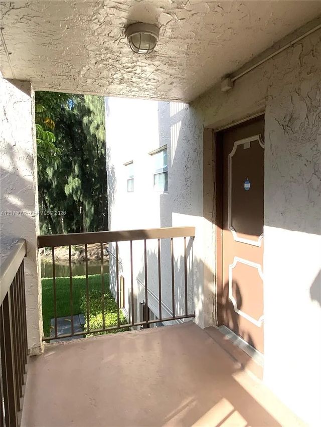 5 of 22 - 7020 Nova Drive #209d, Davie, FL