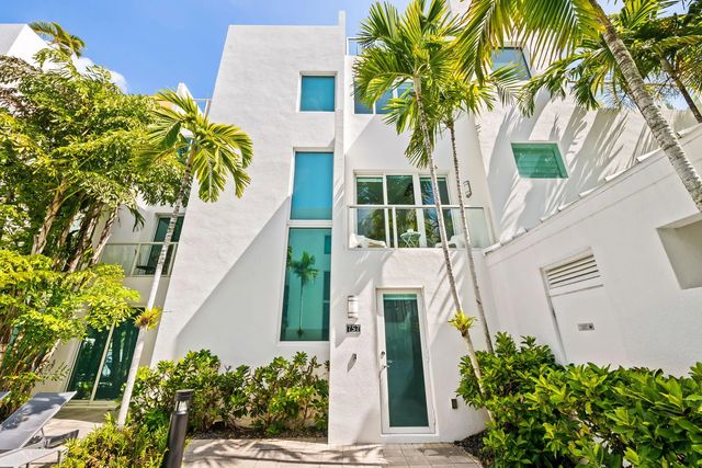 3 of 29 - 757 Ne 4th Avenue, Fort Lauderdale, FL