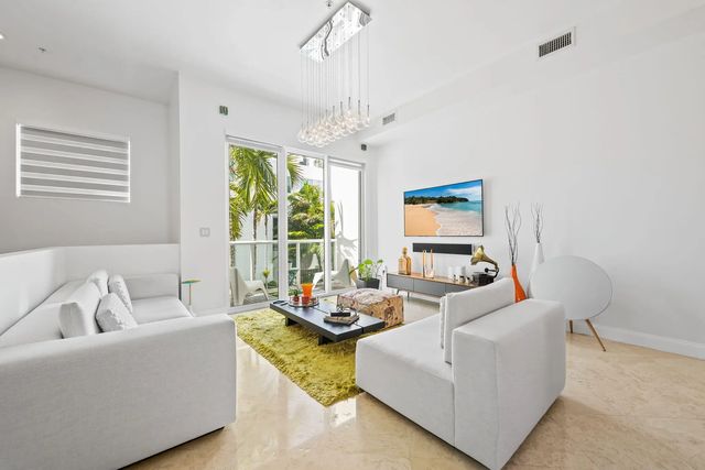 4 of 29 - 757 Ne 4th Avenue, Fort Lauderdale, FL