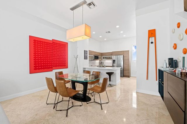 5 of 29 - 757 Ne 4th Avenue, Fort Lauderdale, FL