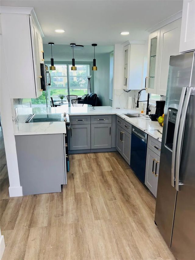 4 of 34 - 6090 Nw 64th Avenue #212, Tamarac, FL