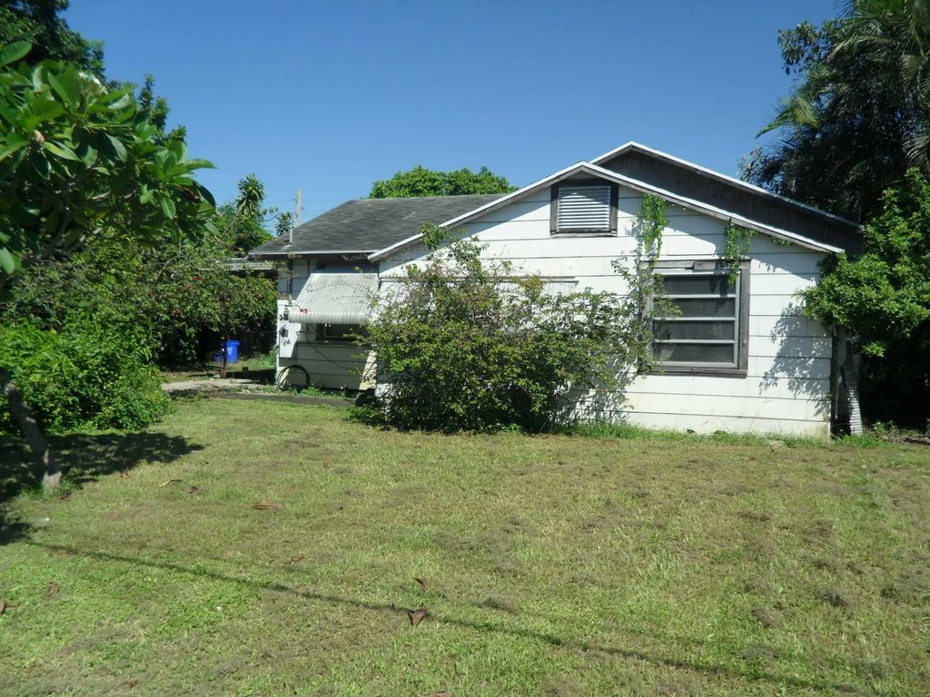 4639 Sunset Lane, West Palm Beach