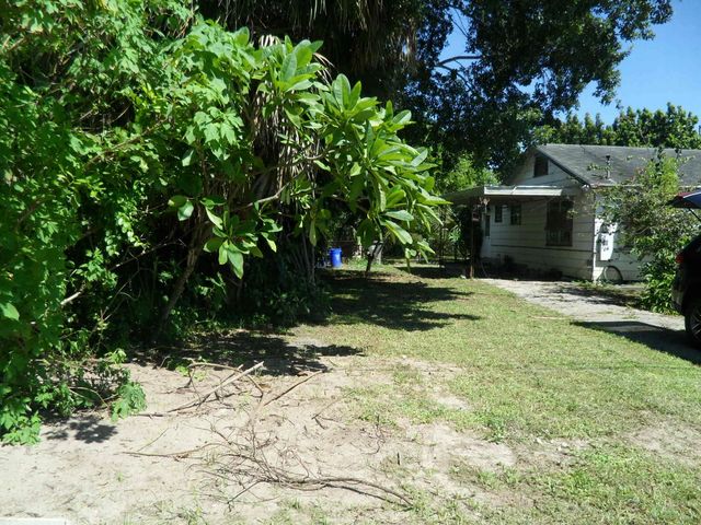 3 of 20 - 4639 Sunset Lane, West Palm Beach, FL