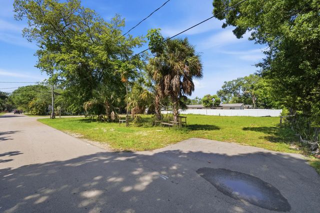 2 of 5 - 1801 Sw 21st Street, Fort Lauderdale, FL