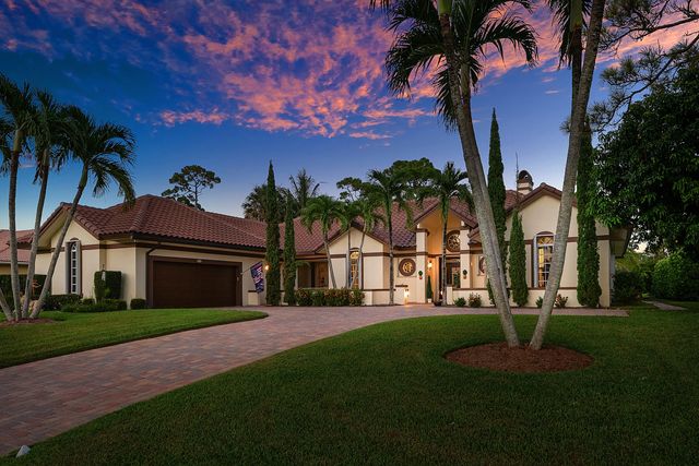 2 of 72 - 586 N Country Club Drive, Atlantis, FL