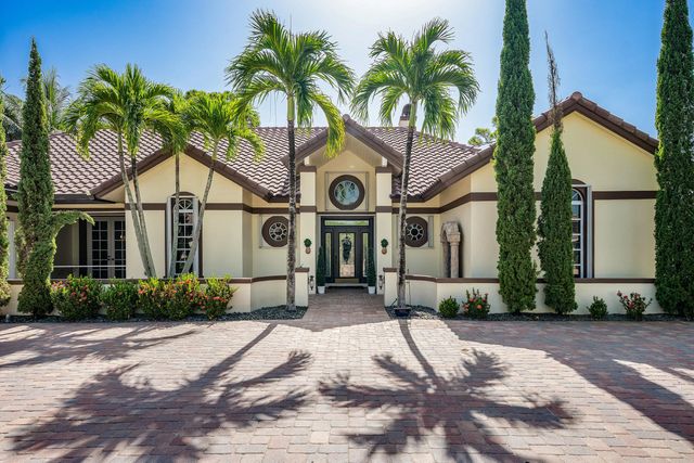 5 of 72 - 586 N Country Club Drive, Atlantis, FL