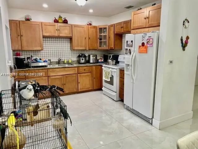 5 of 29 - 10891 N Snapper Creek Drive, Miami, FL