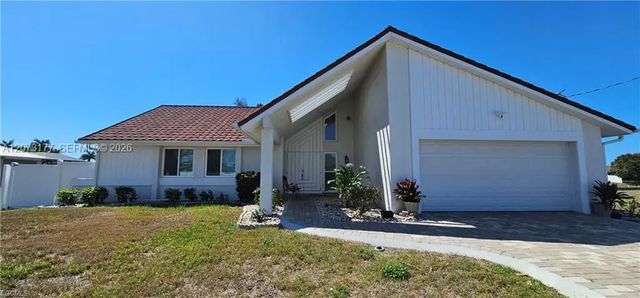 420 Se 15th Terrace, Cape Coral