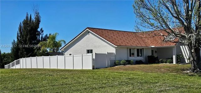 3 of 49 - 420 Se 15th Terrace, Cape Coral, FL