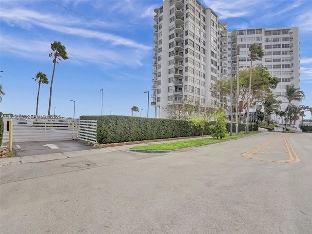 4 of 46 - 11930 N Bayshore Drive #1407, North Miami, FL