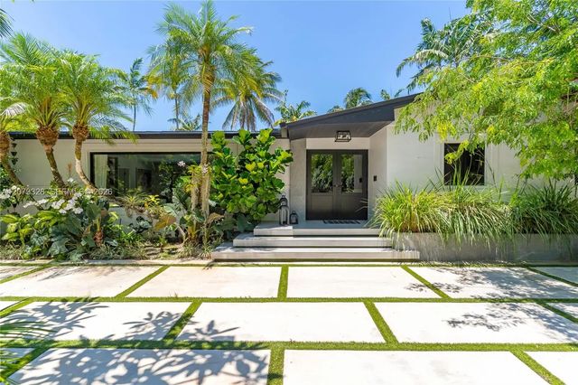 2 of 50 - 13400 Sw 70th Avenue, Pinecrest, FL
