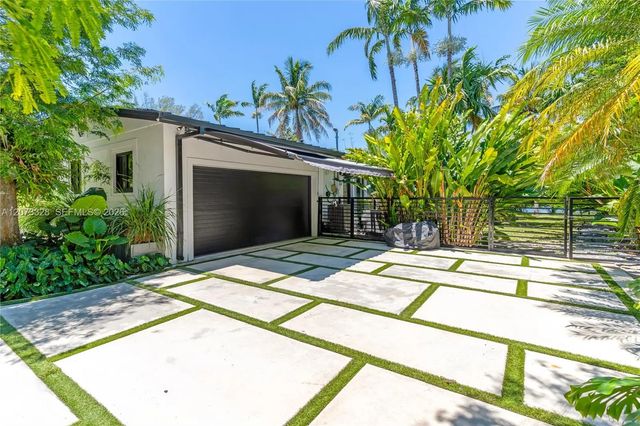 3 of 50 - 13400 Sw 70th Avenue, Pinecrest, FL