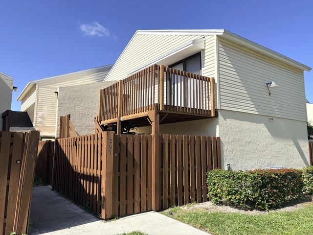 2 of 26 - 635 Executive Center Drive #m-207, West Palm Beach, FL