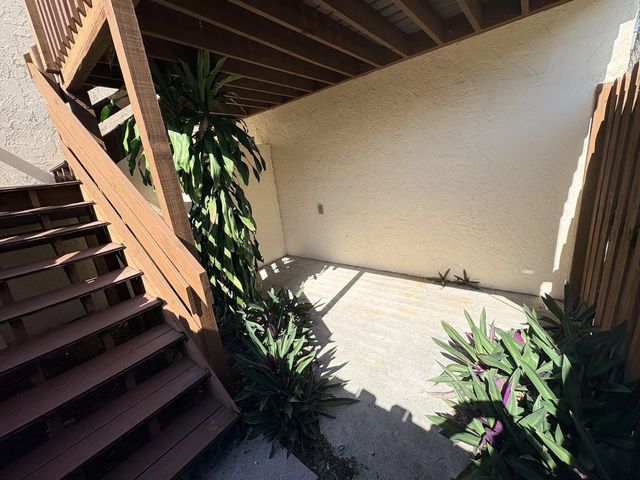 3 of 26 - 635 Executive Center Drive #m-207, West Palm Beach, FL