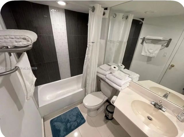4 of 8 - 19201 Collins Avenue #245, Sunny Isles Beach, FL