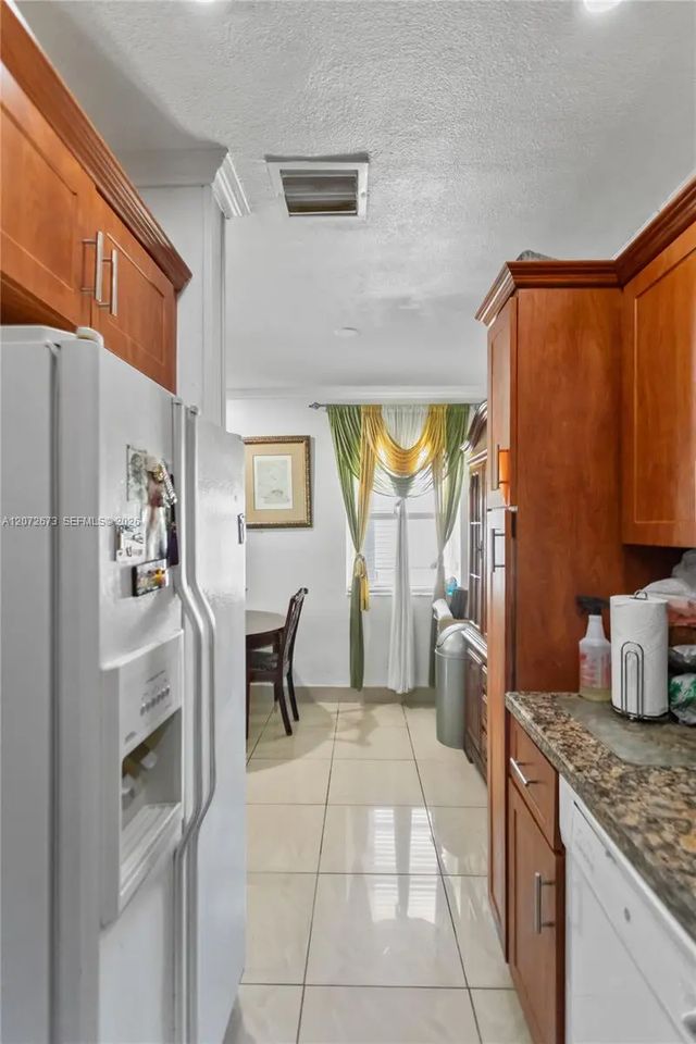 4 of 12 - 4751 Sw 31st Drive, West Park, FL