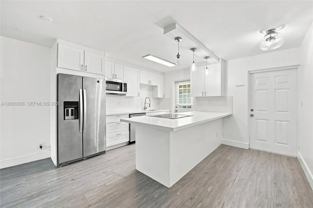 2 of 35 - 222 N Federal Highway #115, Deerfield Beach, FL