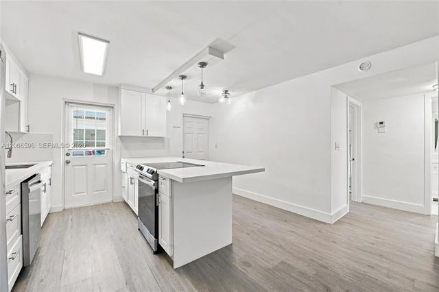 4 of 35 - 222 N Federal Highway #115, Deerfield Beach, FL