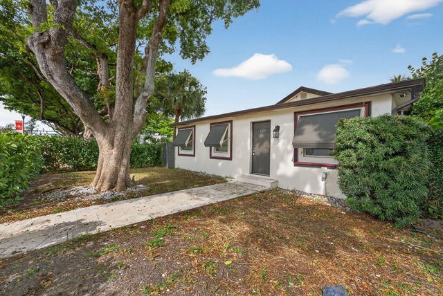 3 of 7 - 1107 W Atlantic Avenue, Delray Beach, FL