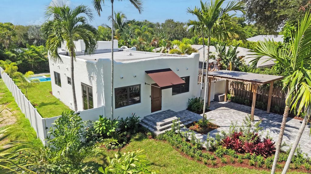 222 Ne 9th Street, Delray Beach