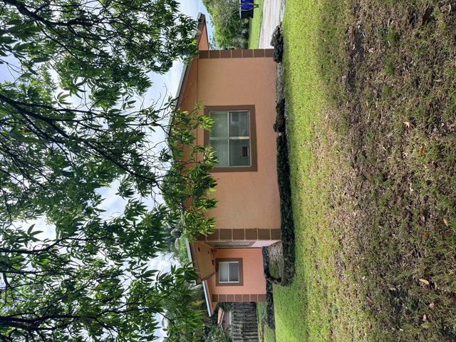 4 of 14 - 1643 Nw 11th Avenue, Fort Lauderdale, FL