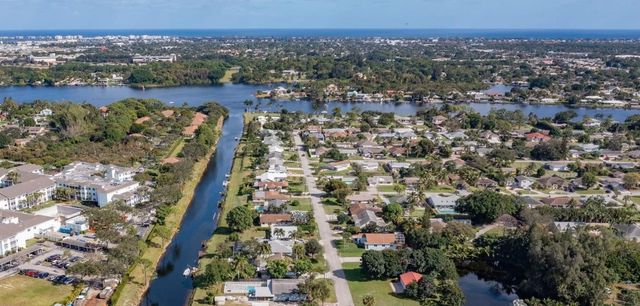 2886 Northside Drive, Lantana