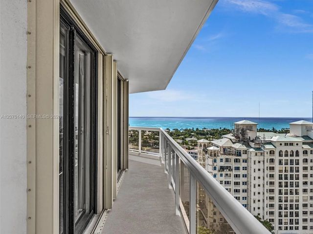 3 of 68 - 20185 E Country Club Drive #2101, Aventura, FL