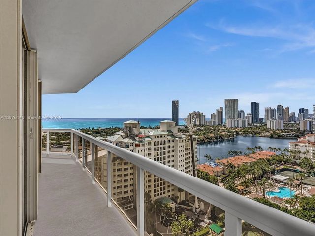 4 of 68 - 20185 E Country Club Drive #2101, Aventura, FL
