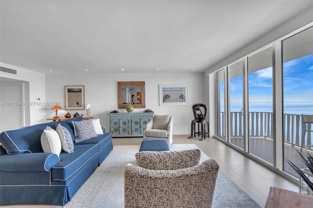 2 of 49 - 200 Ocean Lane Drive #pb4, Key Biscayne, FL