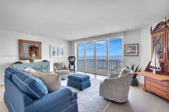 3 of 49 - 200 Ocean Lane Drive #pb4, Key Biscayne, FL