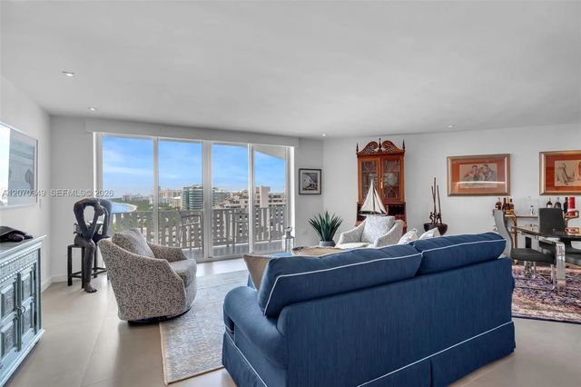5 of 49 - 200 Ocean Lane Drive #pb4, Key Biscayne, FL