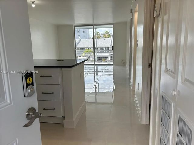 5 of 36 - 3550 Ne 169th Street #304, North Miami Beach, FL