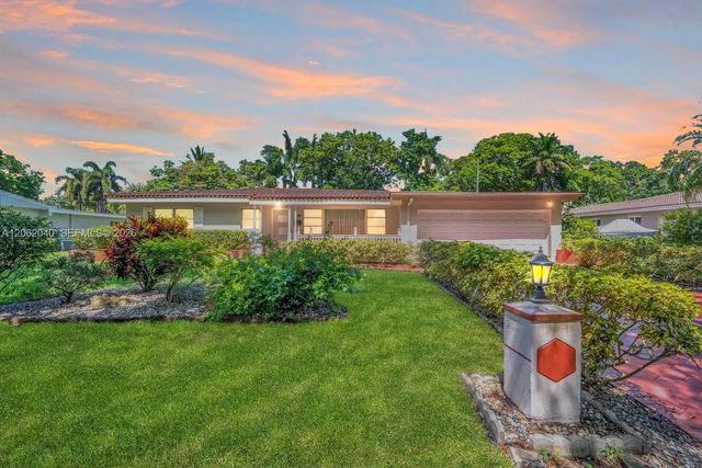 2 of 34 - 861 Holly Lane, Plantation, FL