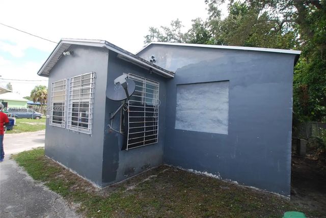 5 of 10 - 4769 Nw 17th Avenue, Miami, FL