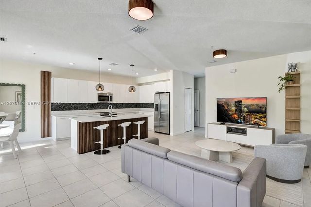 2 of 23 - 8001 Nw 41st Street #f-109, Doral, FL