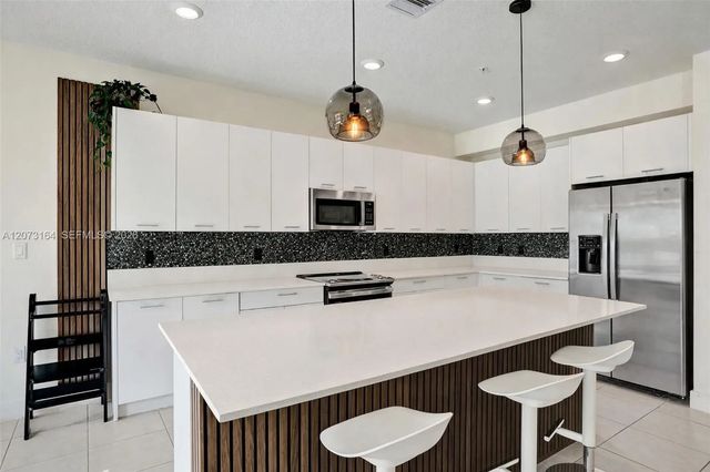 5 of 23 - 8001 Nw 41st Street #f-109, Doral, FL